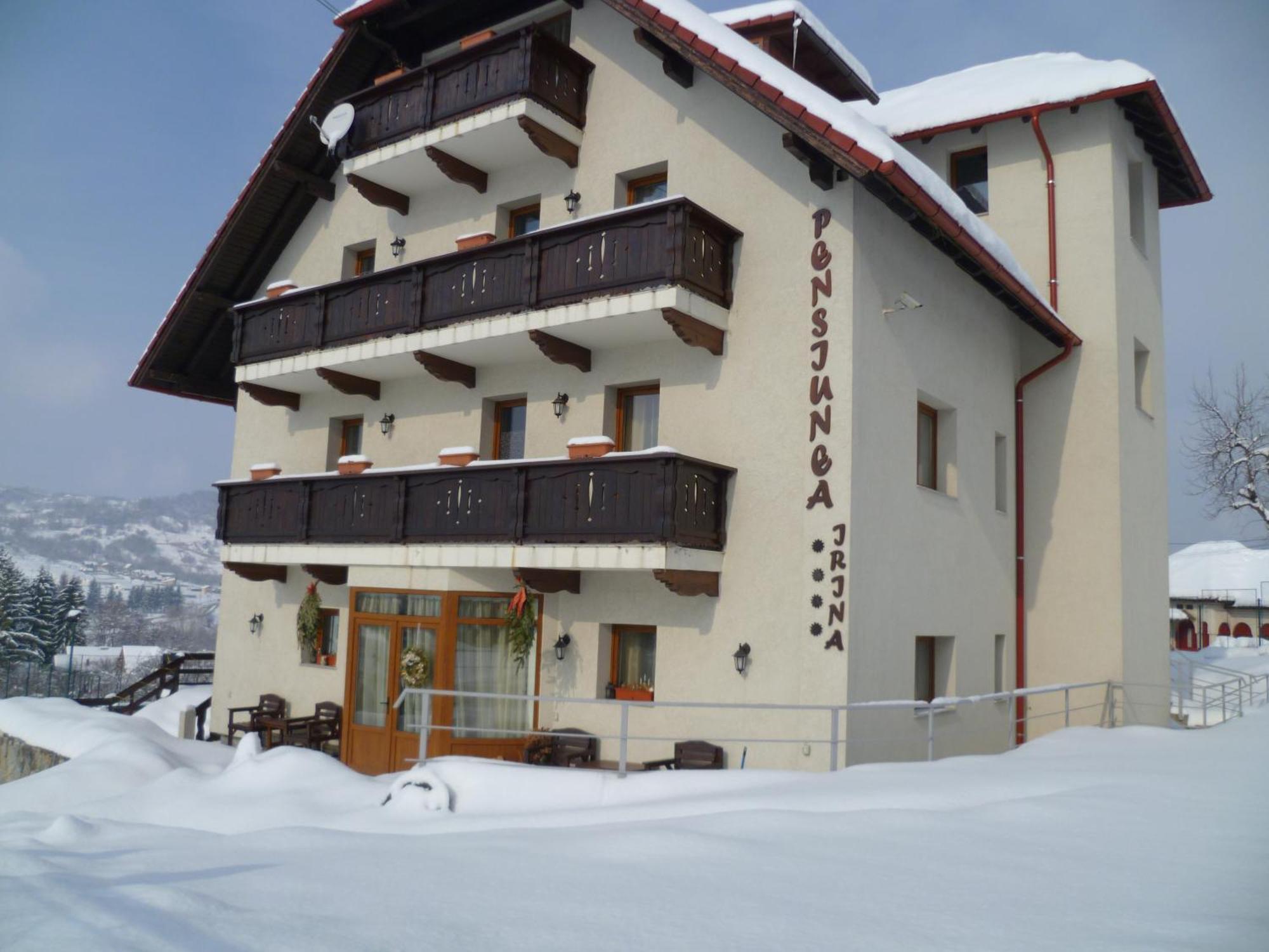 Pension Irina Hotel อาเรฟู ภายนอก รูปภาพ